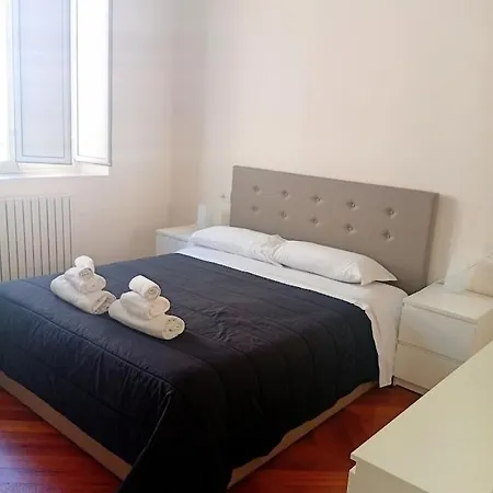 Lejlighed La Casa Di Megaride